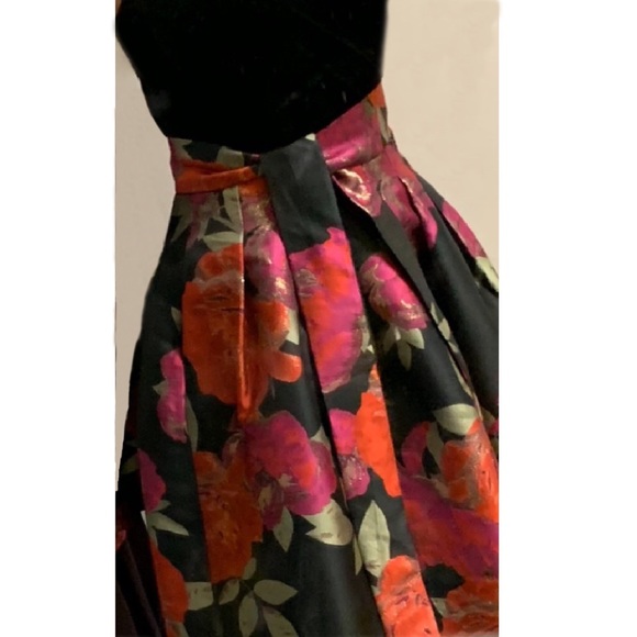 Alex Marie Size 8 Cocktail Dress Worn Once - Picture 2 of 3